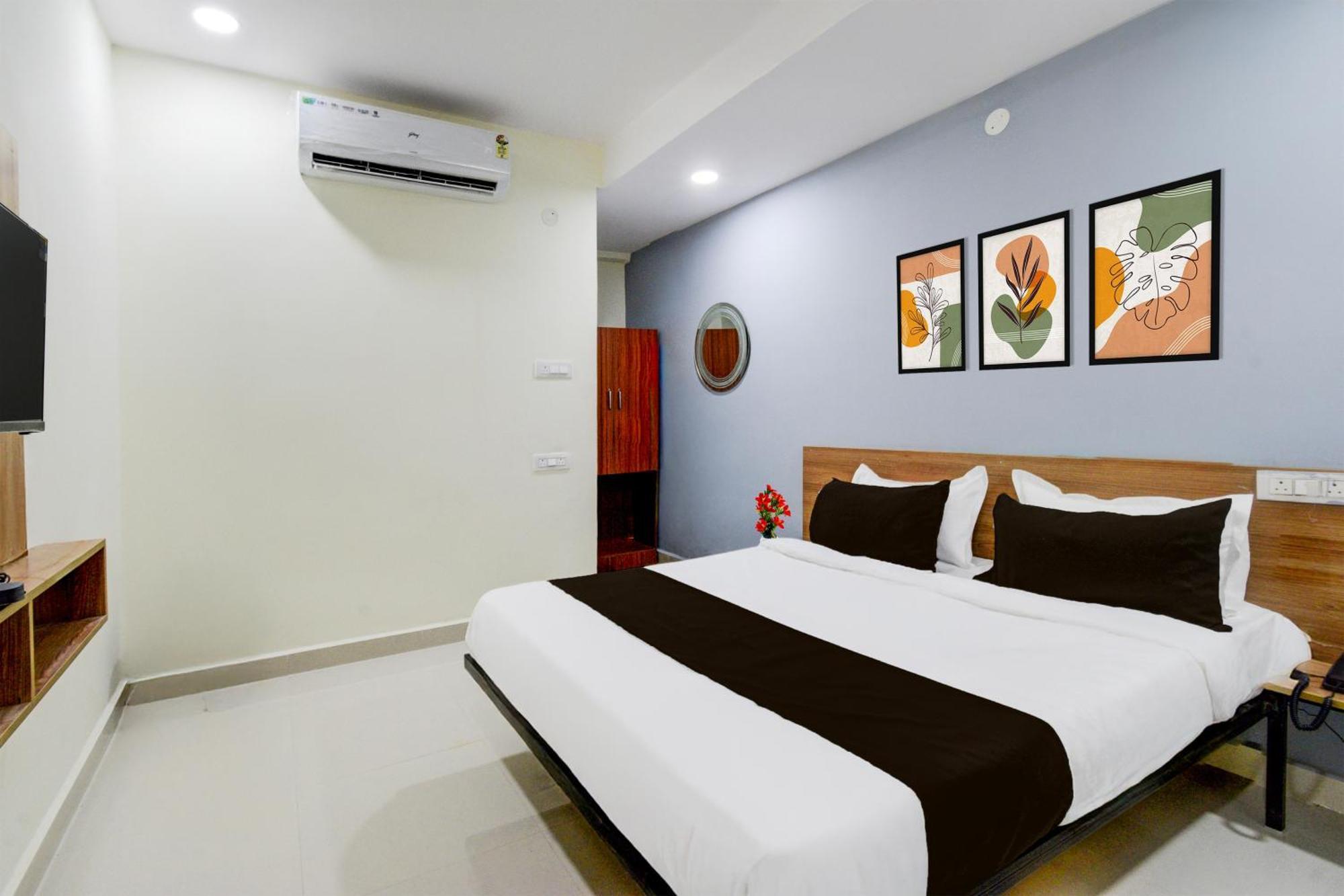 Super Townhouse Kukatpally North Formerly Munagala Arcade Hyderabad Exteriör bild